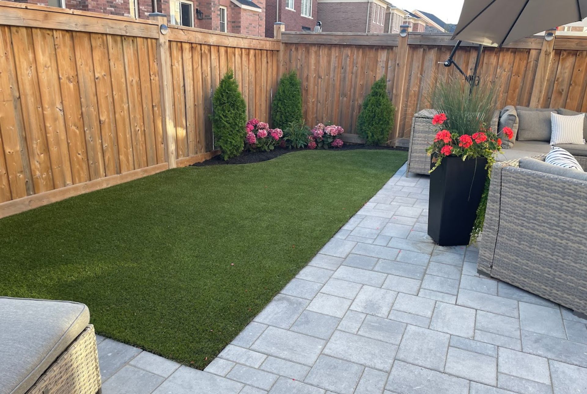 backyard artificial grass